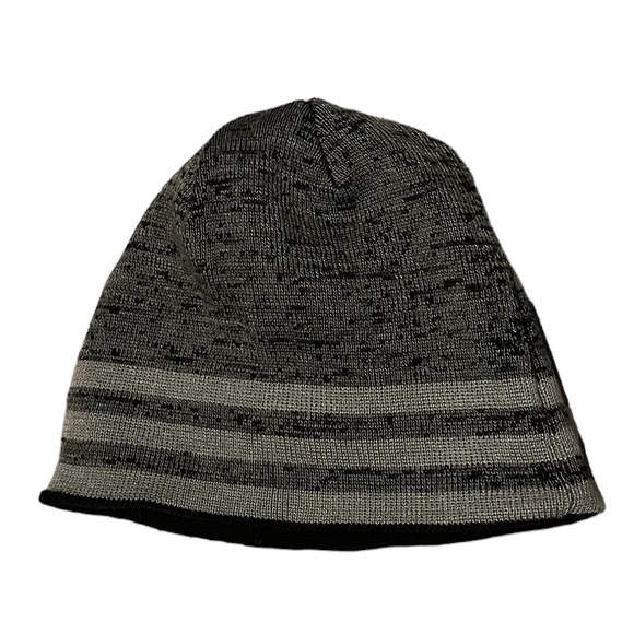🎉HOST PICK🎉Adidas Youth Eclipse Reversible II Beanie Hat - Picture 3 of 4